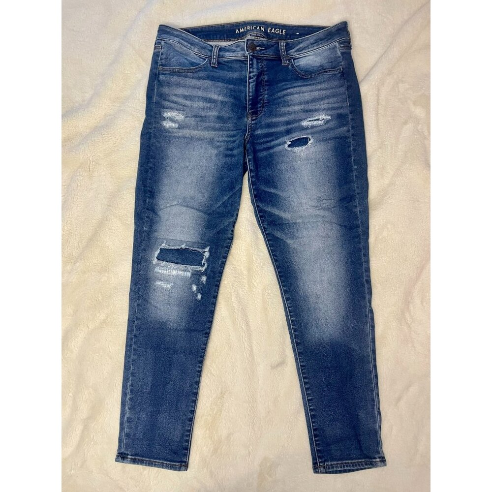 American Eagle Size 12 Short Super Stretch Distressed Jegging Jeans